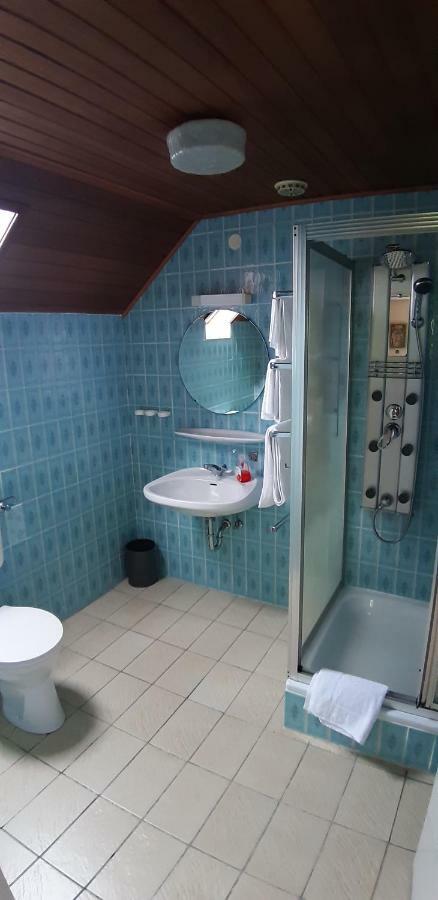 Black Bear Bikers Pub-Hotel Kempfeld ภายนอก รูปภาพ
