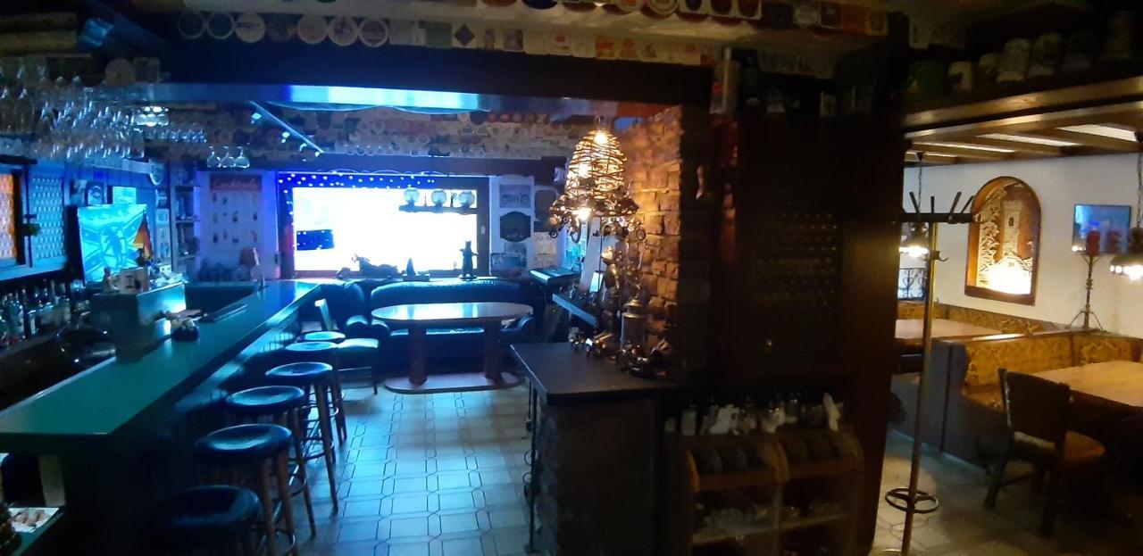 Black Bear Bikers Pub-Hotel Kempfeld ภายนอก รูปภาพ