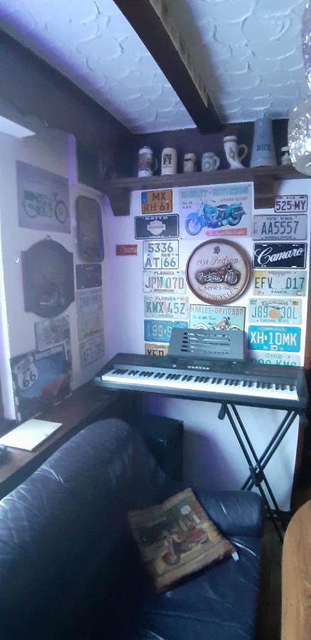 Black Bear Bikers Pub-Hotel Kempfeld ภายนอก รูปภาพ